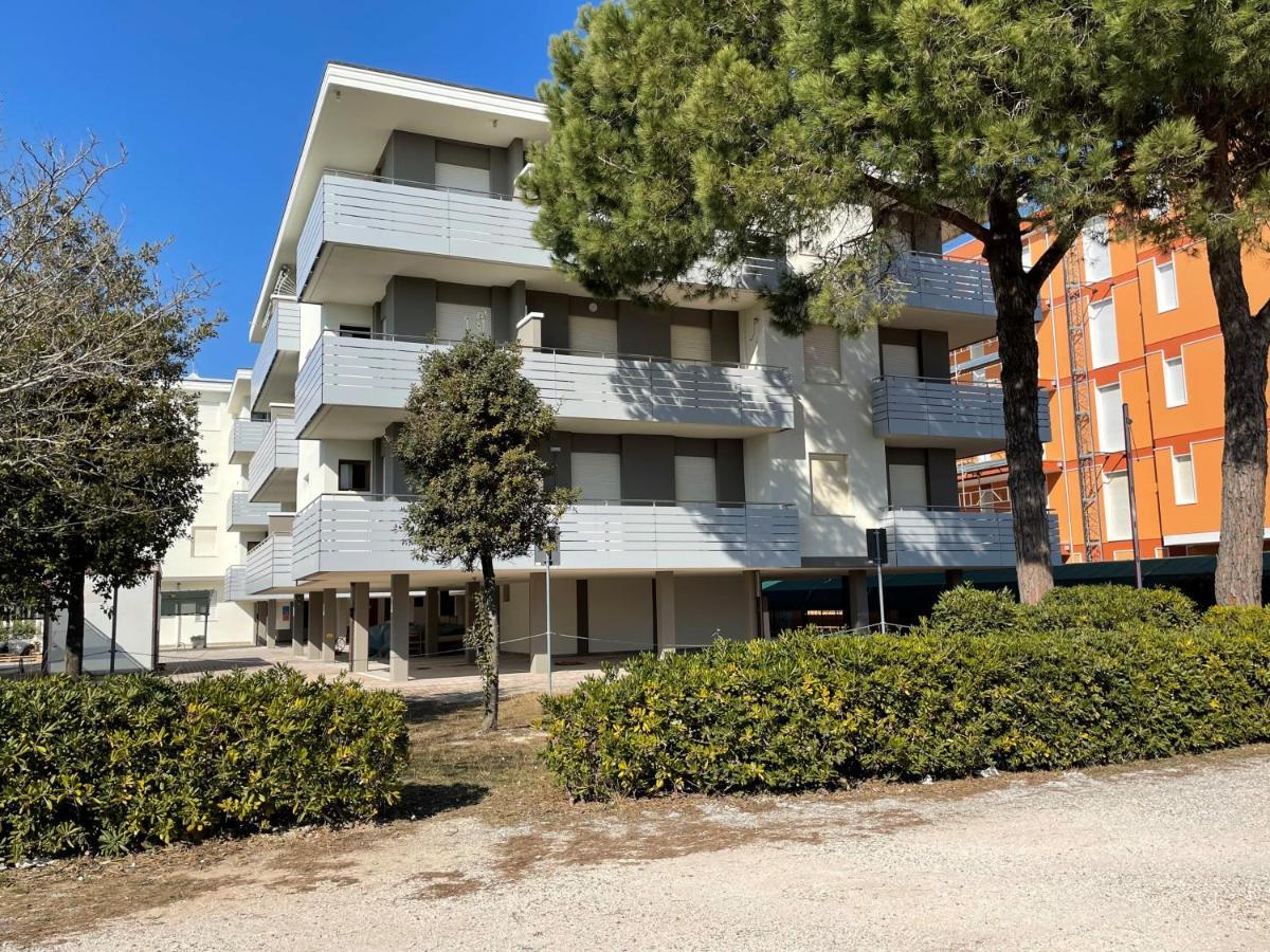 Diana - Appartamenti Bibione Esterno foto
