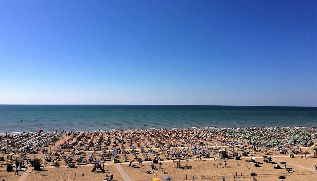 Diana - Appartamenti Bibione Esterno foto